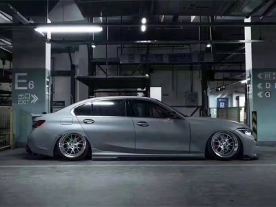 宝马G28改装AIRBFT空气悬挂蓄势待发姿态