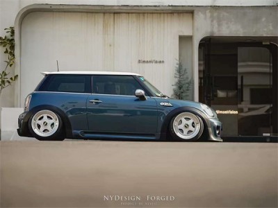 #形态#低趴#宝马MINI改装AIRBFT空气悬挂案例