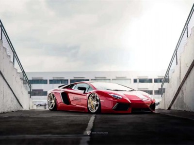 #强者气息#兰博基尼大牛改装AIRBFT空气悬挂案例