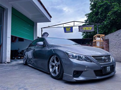 地平线风格 丰田锐志改装AIRBFT空气悬挂案例