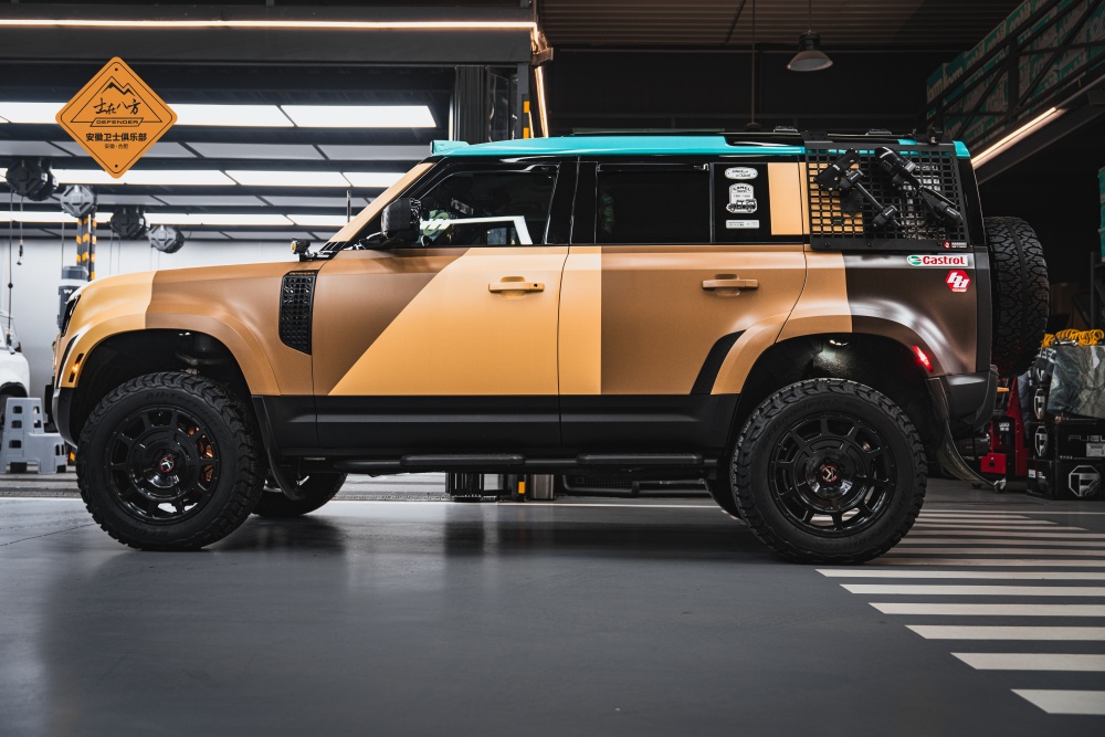 新款路虎卫士安装AIRBFT升高狗骨拉杆